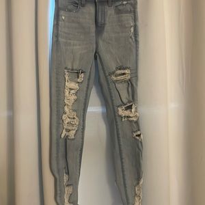 American Eagle light wash ripped jeans